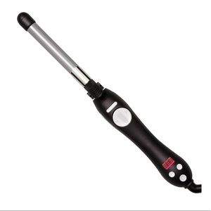 BRAND NEW Beachwaver .75 barrel Retails @ $130